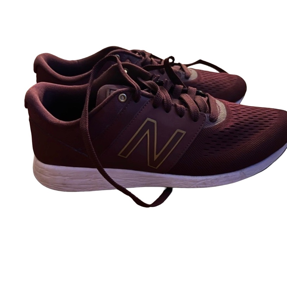 New Balance Women’s Sneakers Size 8.5